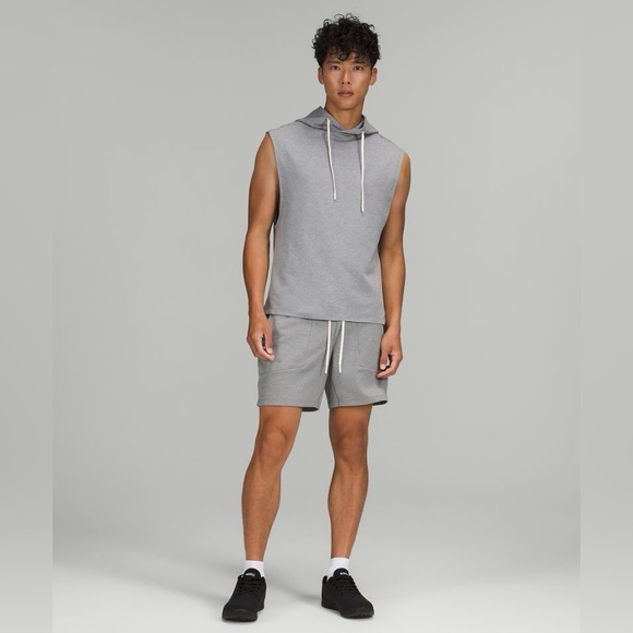 Lululemon Athletica Men’s Gray Textured Tech Shorts size Small EUC - Picture 2 of 7